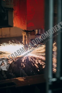 Производственный цех фото газо режущего станка крупным планом 6